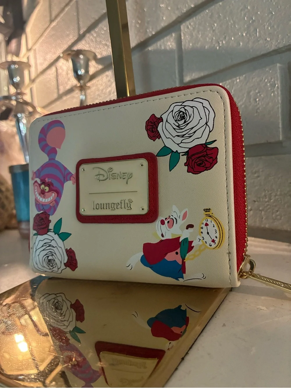 Disney x Loungefly Hard Tag Alice In Wonderland